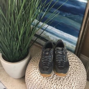 Women’s Vasque Grand Traverse Hiking Shoe Size 8.5